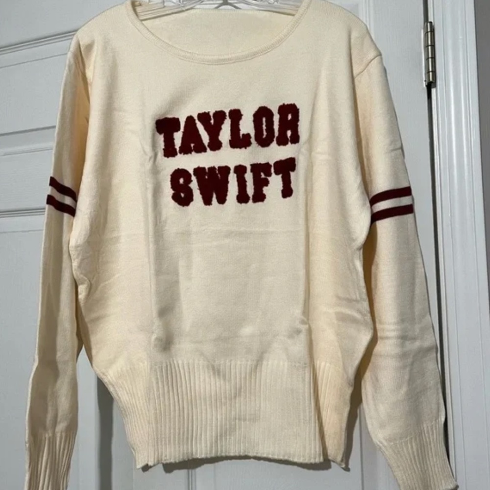 Taylor swift RED sweater